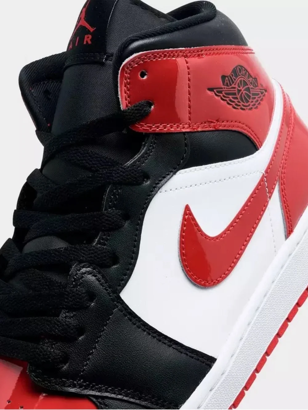 Nike Air Jordan 1 BRED